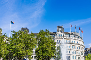 Similar image 22206542