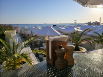 Similar image 22210188