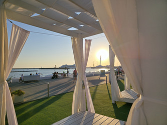 Similar image 22210198