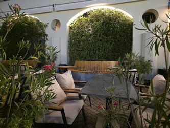 Similar image 22210546