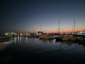 Similar image 22210548