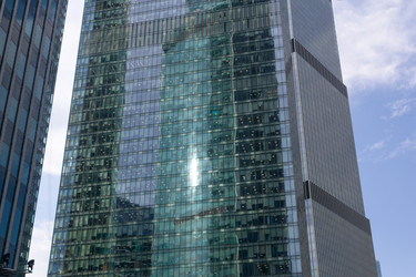 Similar image 22210571