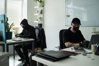 Similar image 22218835