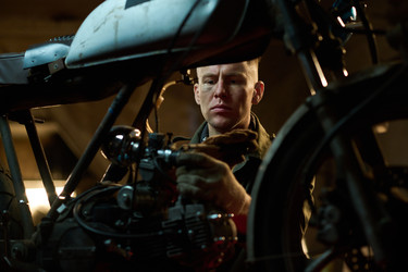 Similar image 22216296