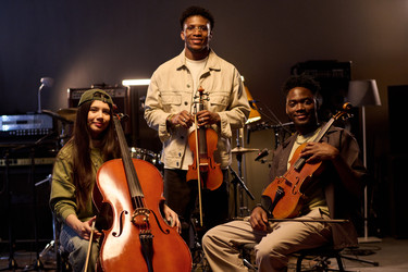 Similar image 22215333