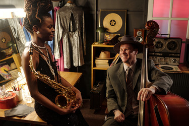 Similar image 22215037