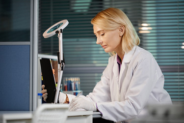 Similar image 22213045