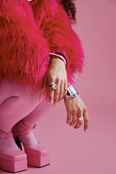 Similar image 22213365