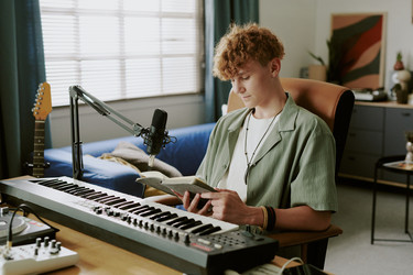 Similar image 22216423