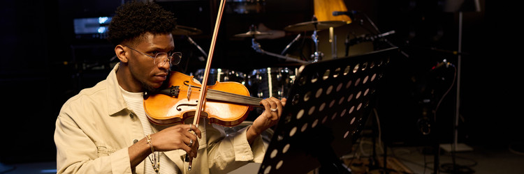 Similar image 22215360