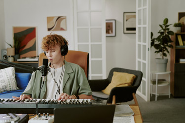 Similar image 22216452