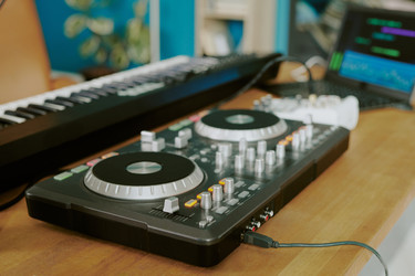 Similar image 22216407