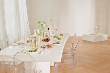 Similar image 22215900