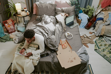 Similar image 22216035