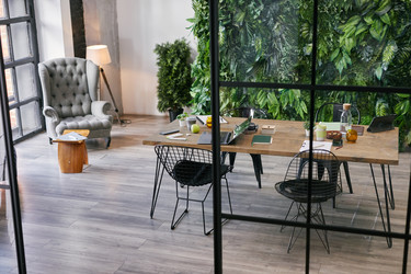 Similar image 22211710