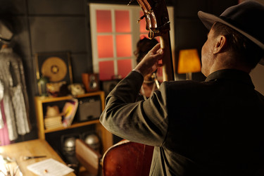 Similar image 22215058