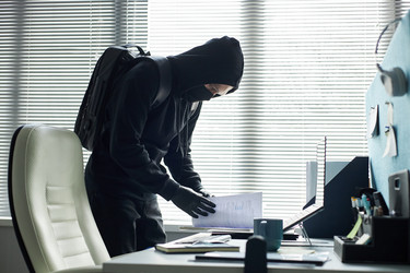 Similar image 22218847