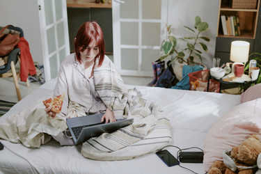 Similar image 22215998