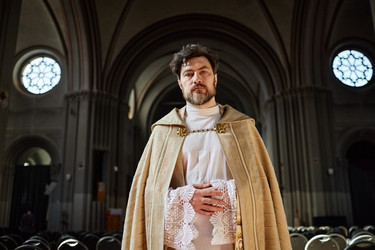 Similar image 22213208