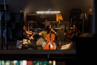 Similar image 22215315