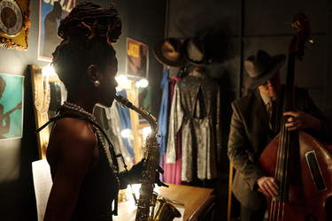 Similar image 22215027