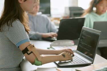 Similar image 22217042