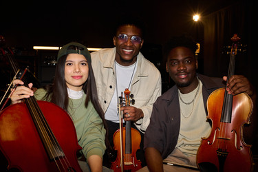 Similar image 22215335