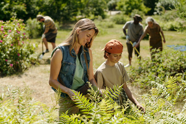 Similar image 22215788