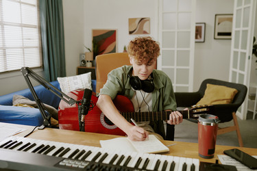 Similar image 22216463