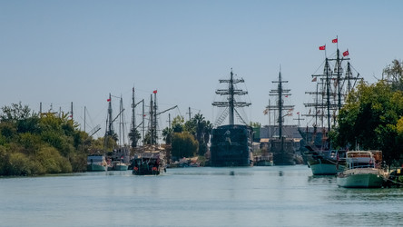 Similar image 22213237