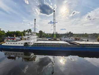 Similar image 22210687