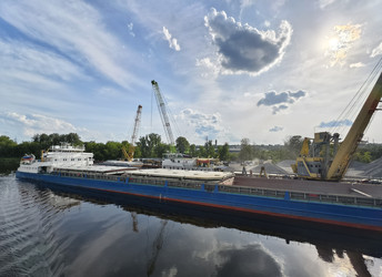 Similar image 22210690