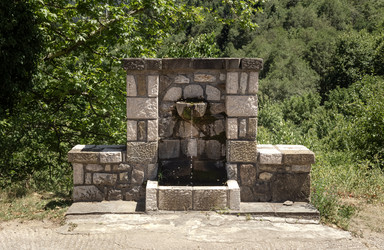 Similar image 22211068