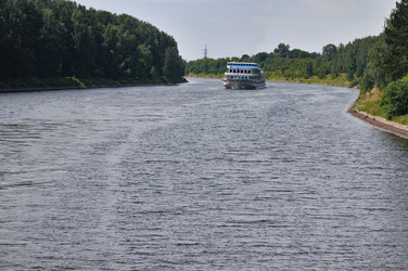 Similar image 22210955