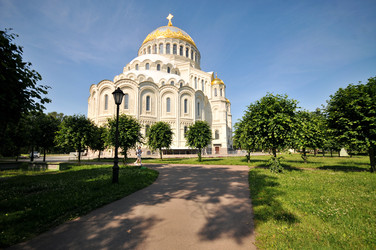 Similar image 22213344