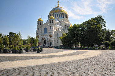 Similar image 22213360