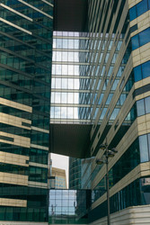 Similar image 22211096