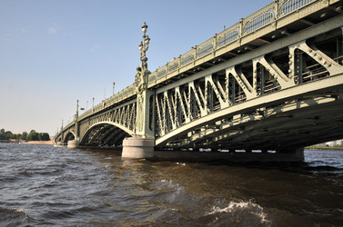 Similar image 22213370