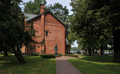 Similar image 22213429