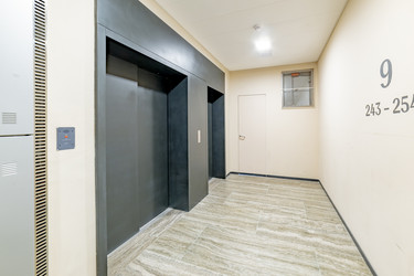 Similar image 22225102