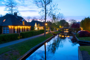 Similar image 22232546