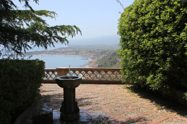 Similar image 22229694