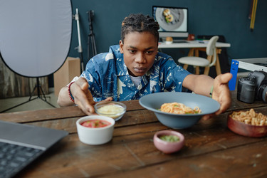 Similar image 22213710