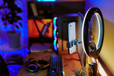 Similar image 22216500