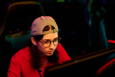 Similar image 22215503