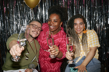 Similar image 22211842