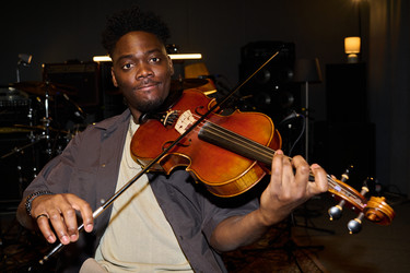 Similar image 22215349