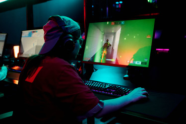 Similar image 22215553