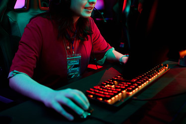 Similar image 22215519