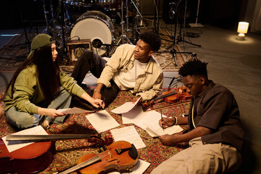 Similar image 22215365